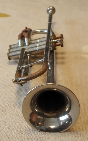 NIKKAN TRUMPET TR-134(front)
