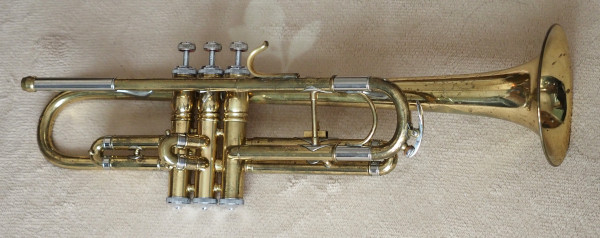 TANABE Trumpet(side)